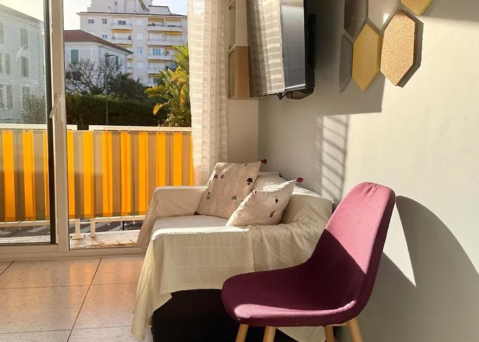 Le Marvel By Apirent #climatisation #central #balcon Cannes